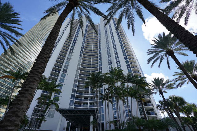 Ocean Three Condo photo 3